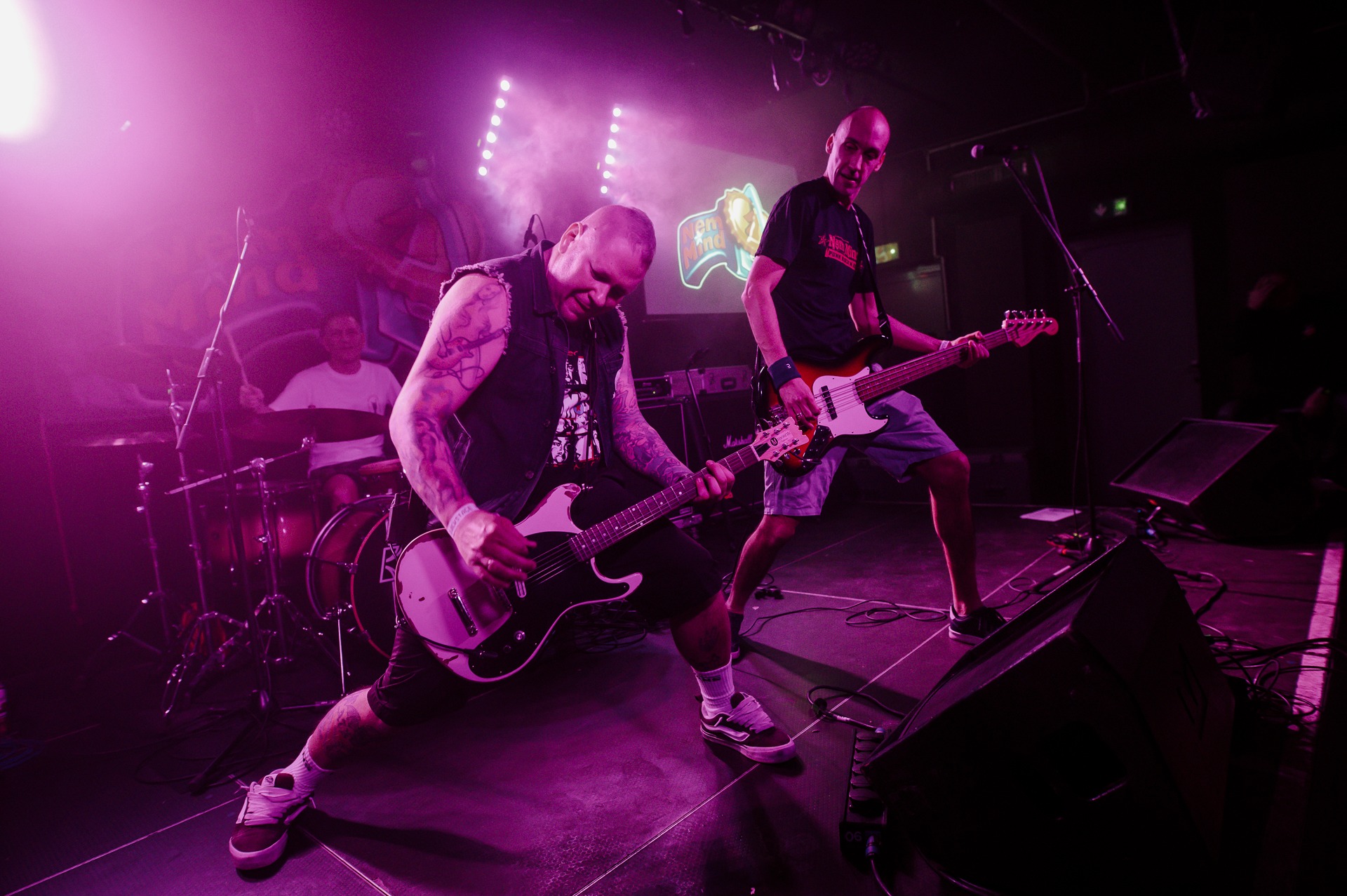 Nem Mind1 - Hosszú évek után hozott ki egy klippes új dalt a fővárosi punk rock n' roll zenekar: 'Boldog Maradj'