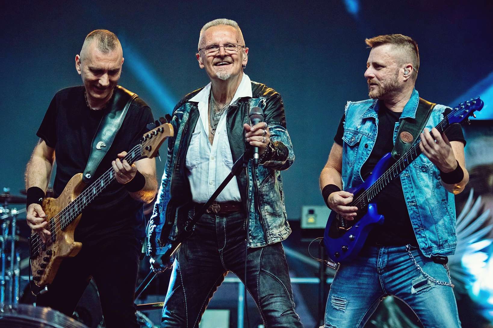 Ossian - 'Élő 40 Év' címmel május elején jelenik meg a zenekar 30 dalos koncertanyaga, elsőként 'A magam útját járom' hallgatható meg!