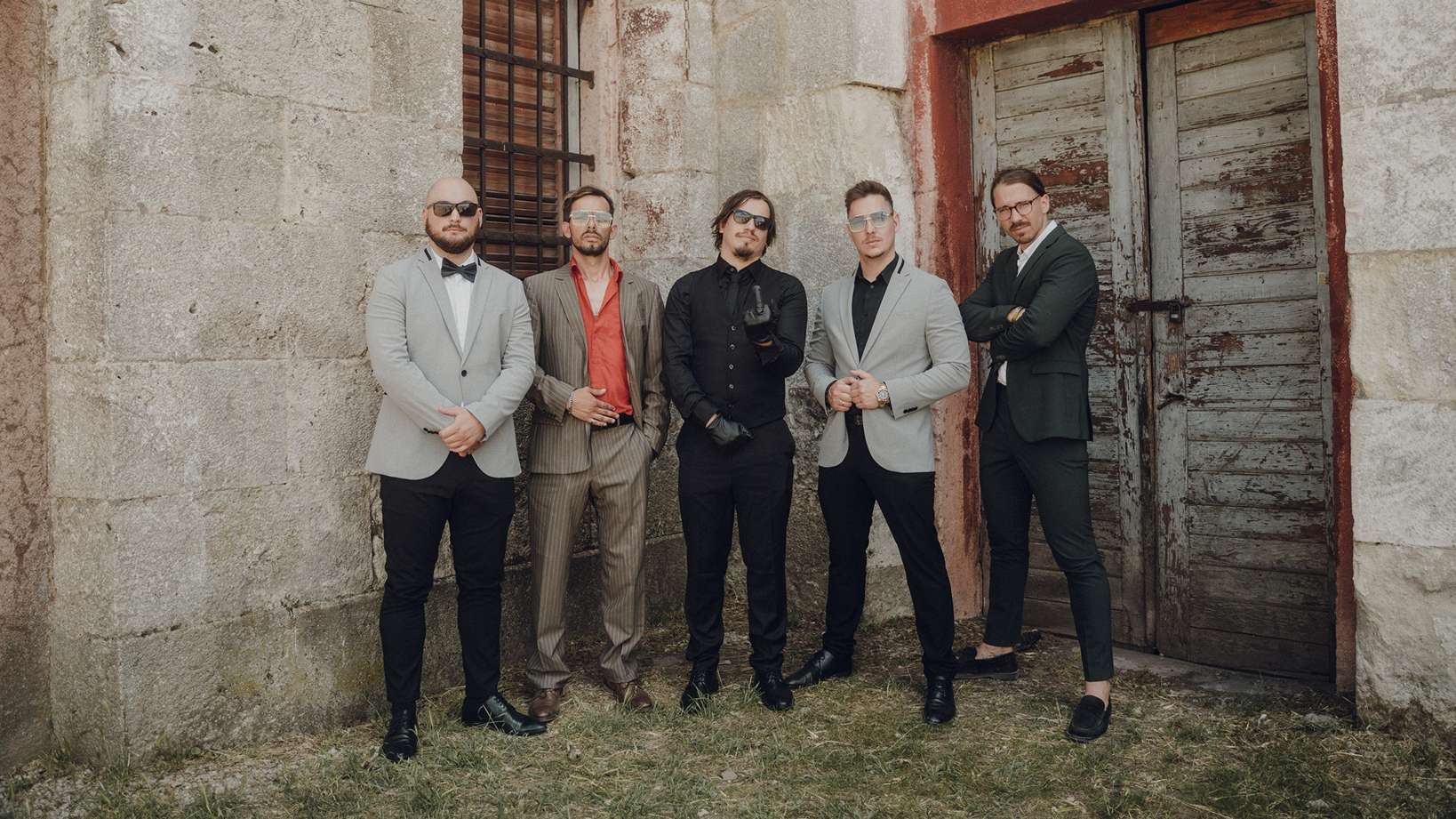  Mudfield - Új klipes dallal jelentkezett a a Fonogram díjas szeghalmi zenekar: 'A Király Meztelen'
