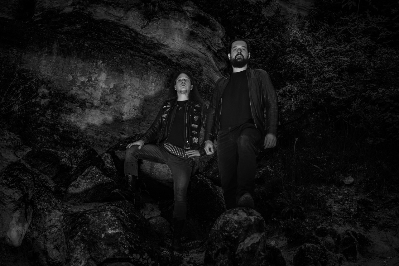VINDBVRN - Megérkezett az ismert zenészekből álló hazai black metal duó szeptember 1-én megjelenő debütáló albumáról az első felvezető dal: 'Spiritual Alchemy'